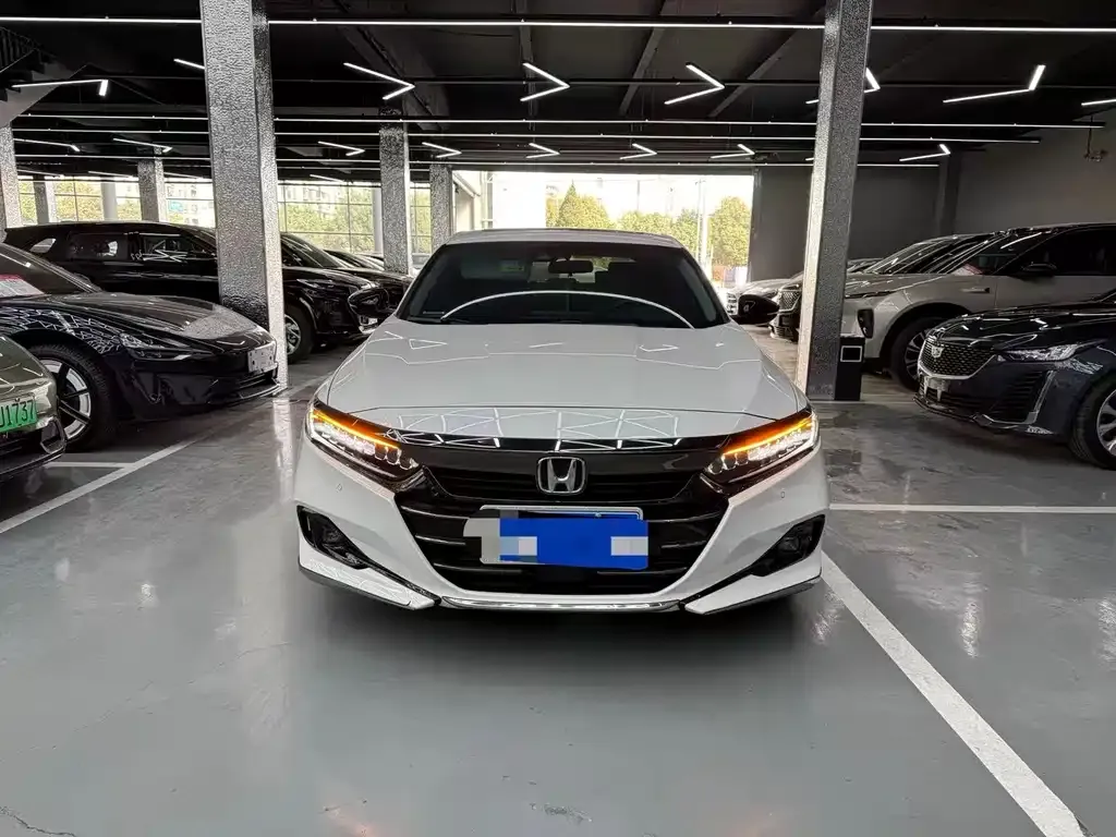 Honda Accord 2022 из CN, фото 2