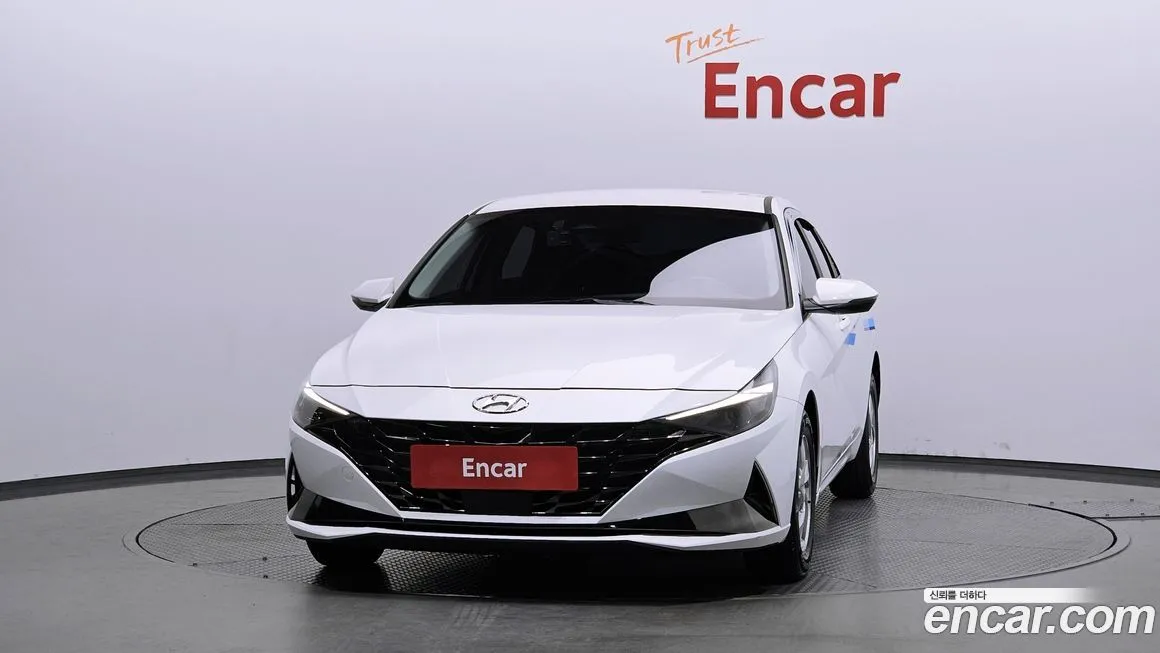 Hyundai AVANTE — фото 3