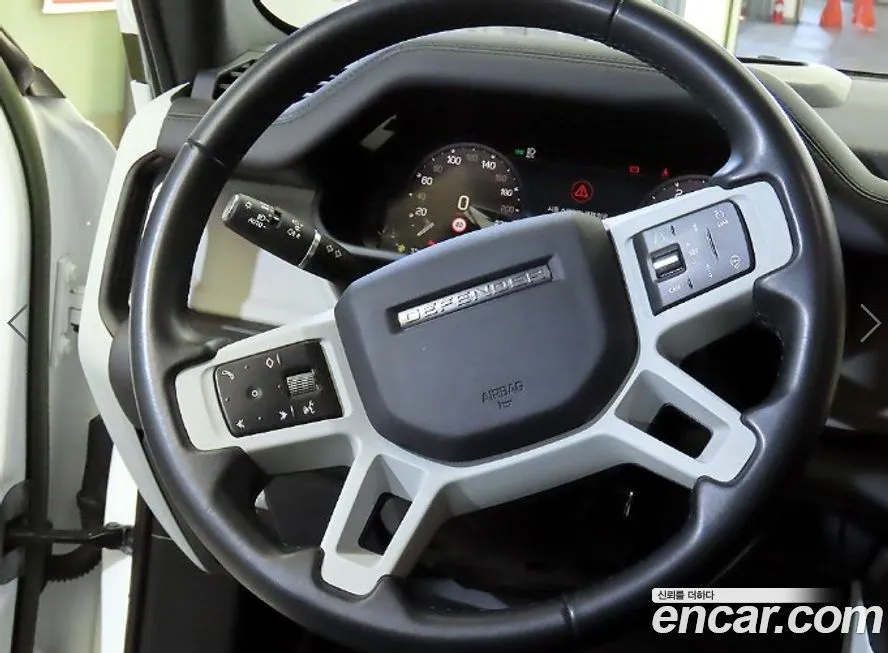 Land Rover Defender 2023 из KR, фото 8