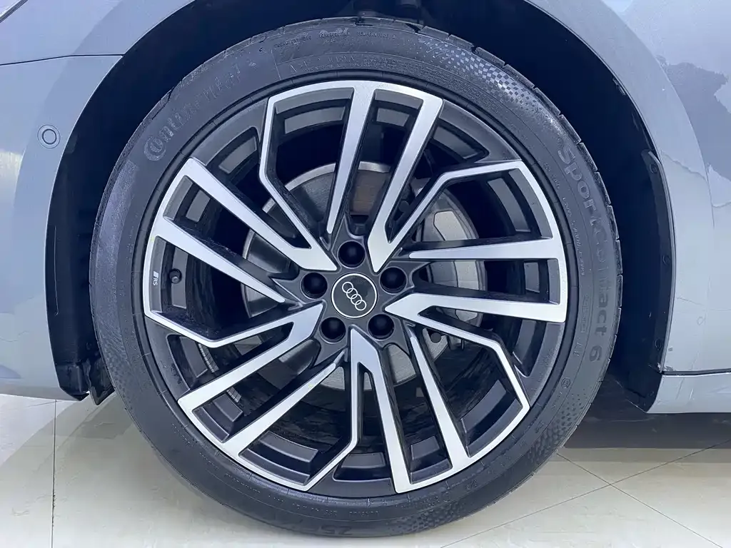 Audi A7 2024 из CN, фото 6
