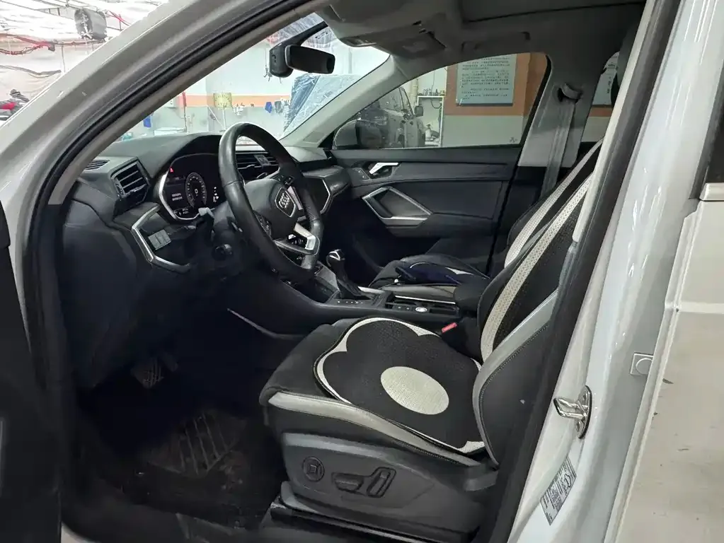 Audi Q3 2022 из CN, фото 2