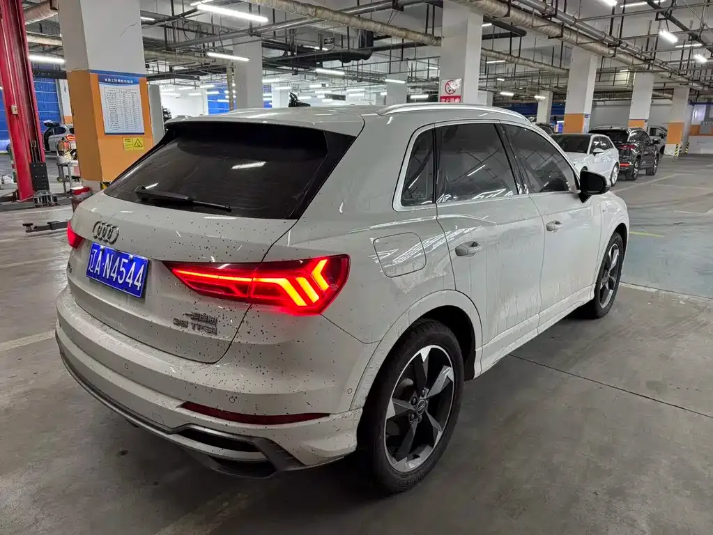 Audi Q3 2022 из CN, фото 8