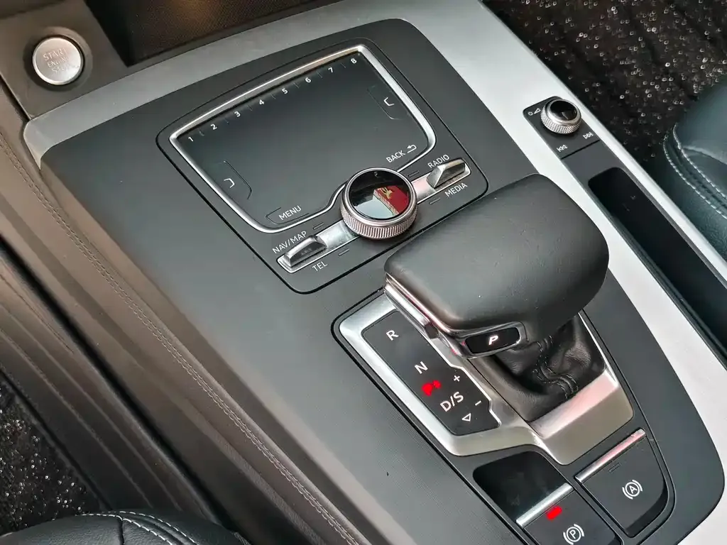 Audi Q5L 2021 из CN, фото 10