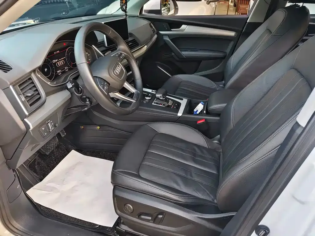 Audi Q5L 2021 из CN, фото 5