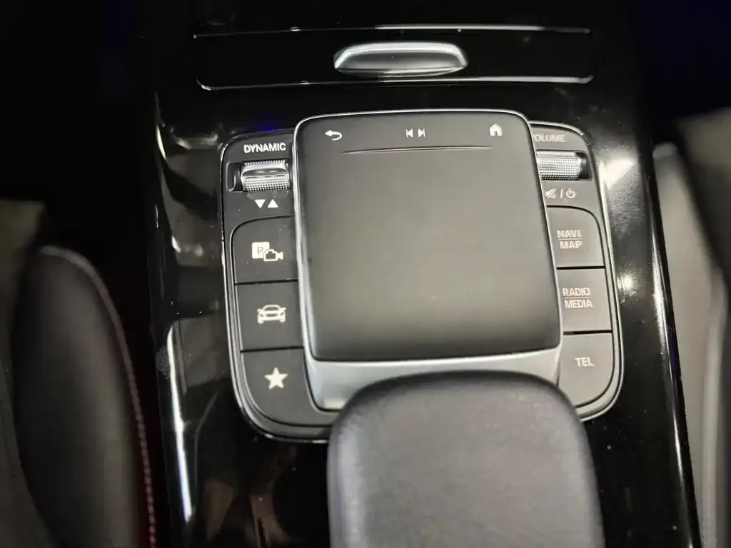 Mercedes-Benz A-Class 2023 из CN, фото 10