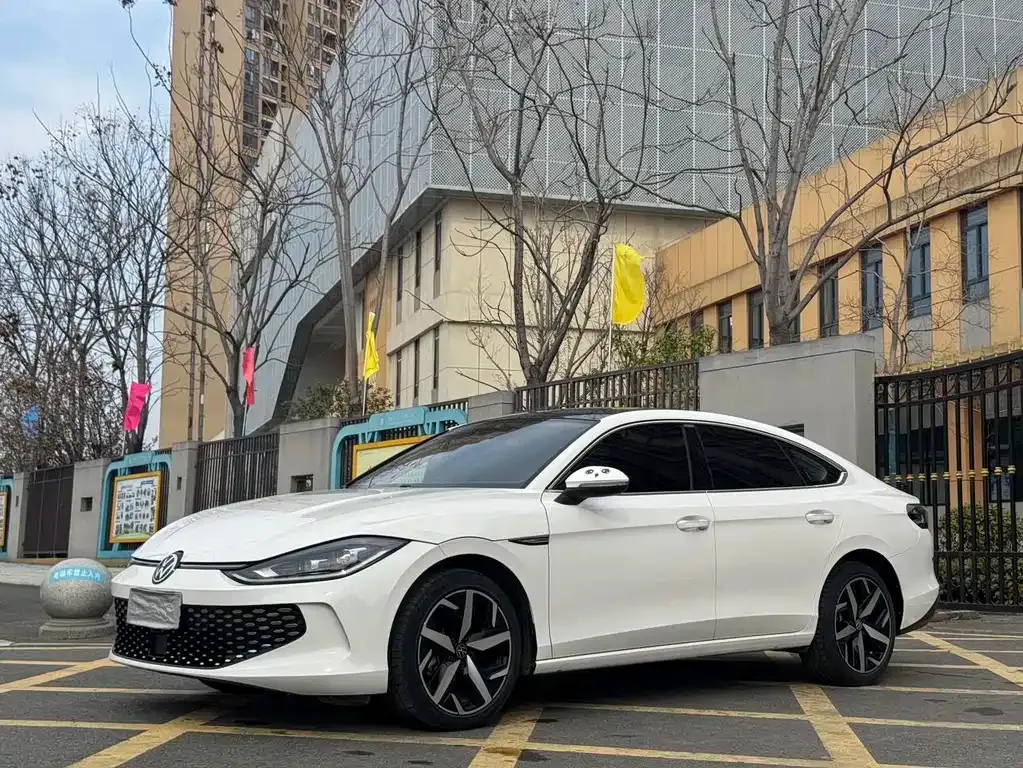 Volkswagen Lamando 2023 из CN, фото 1