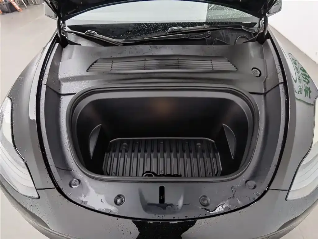 Tesla Model Y 2024 из CN, фото 6