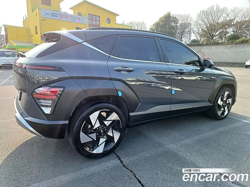 Hyundai Kona 2023 из KR, фото 2