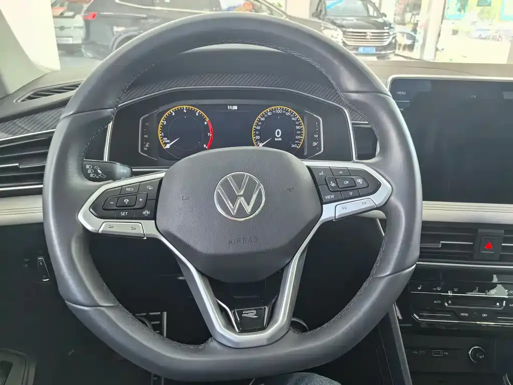 Volkswagen Tiguan L 2024 из CN, фото 6