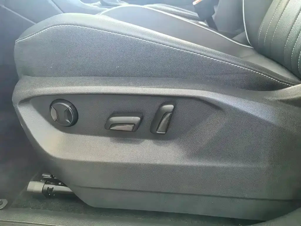 Volkswagen Tiguan L 2024 из CN, фото 9
