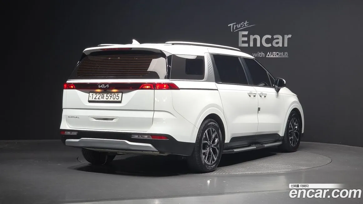 Kia Carnival — фото 2