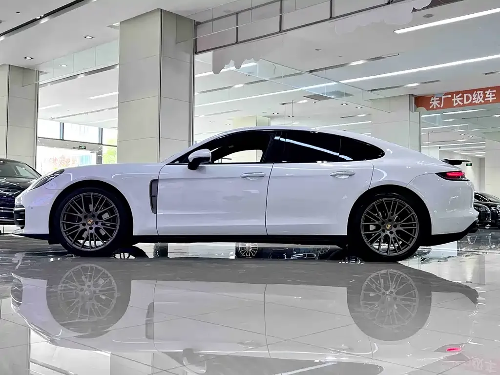 Porsche Panamera 2023 из CN, фото 3