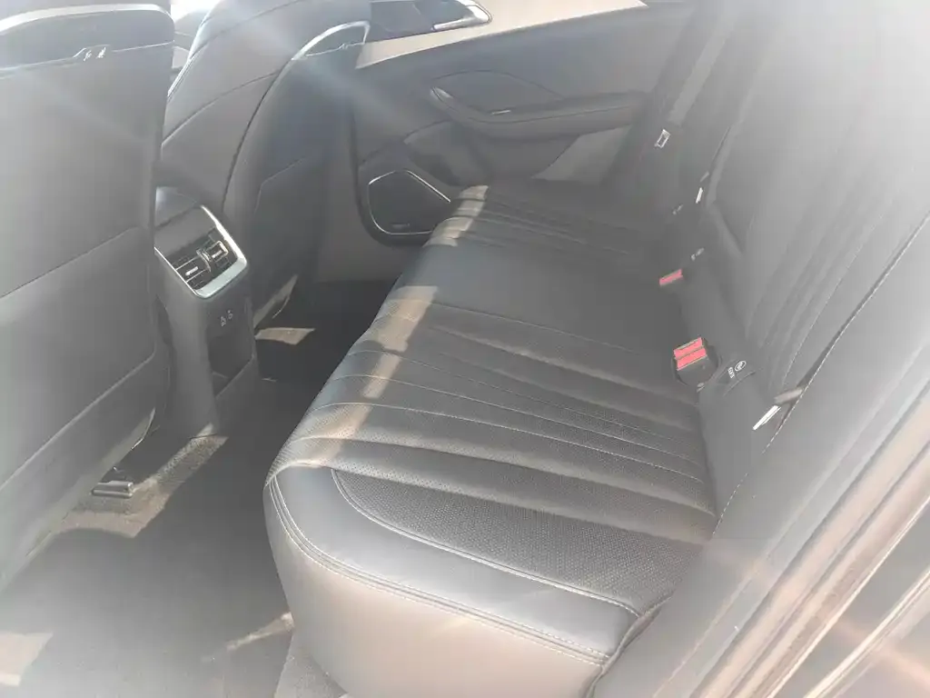 Hongqi H5 2023 из CN, фото 6