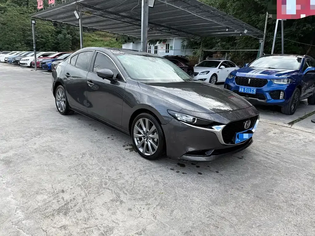 Mazda 3 Axela 2022 из CN, фото 2