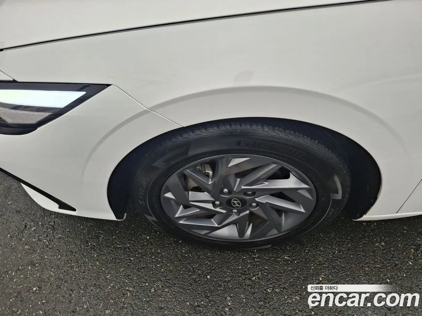 Hyundai AVANTE — фото 3
