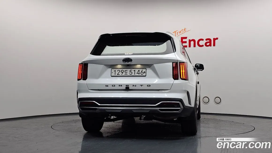 Kia Sorento — фото 4