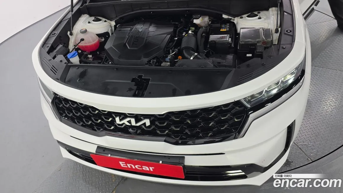 Kia Sorento — фото 6
