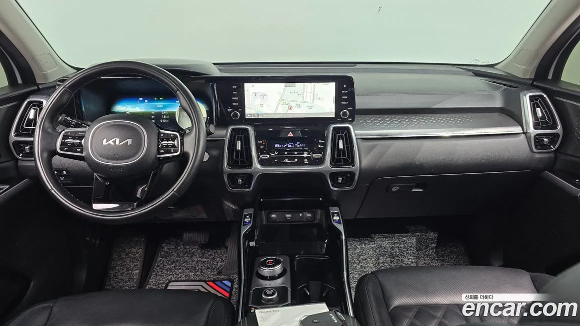 Kia Sorento — фото 7