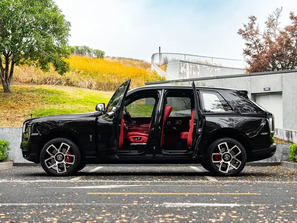 Rolls-Royce Cullinan 2021 из CN, фото 9