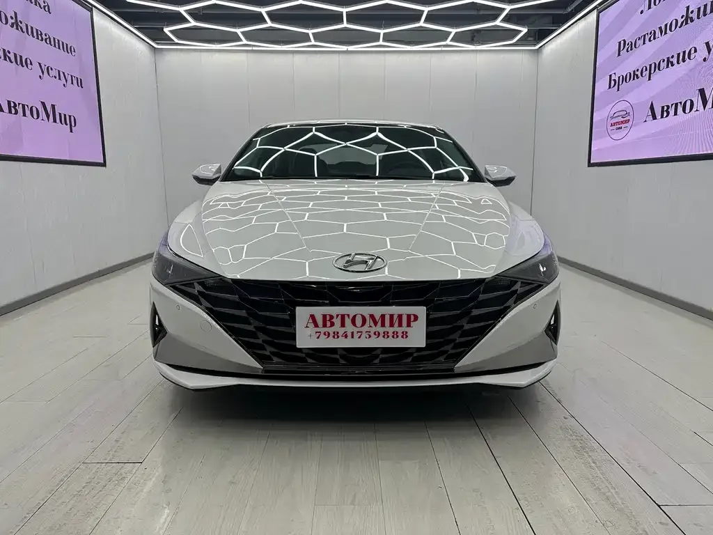 Hyundai Elantra 2022 из CN, фото 2