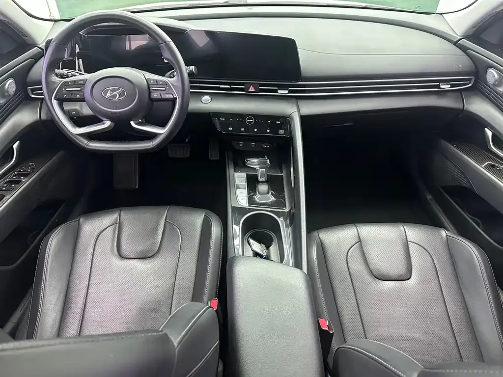 Hyundai Elantra 2022 из CN, фото 6