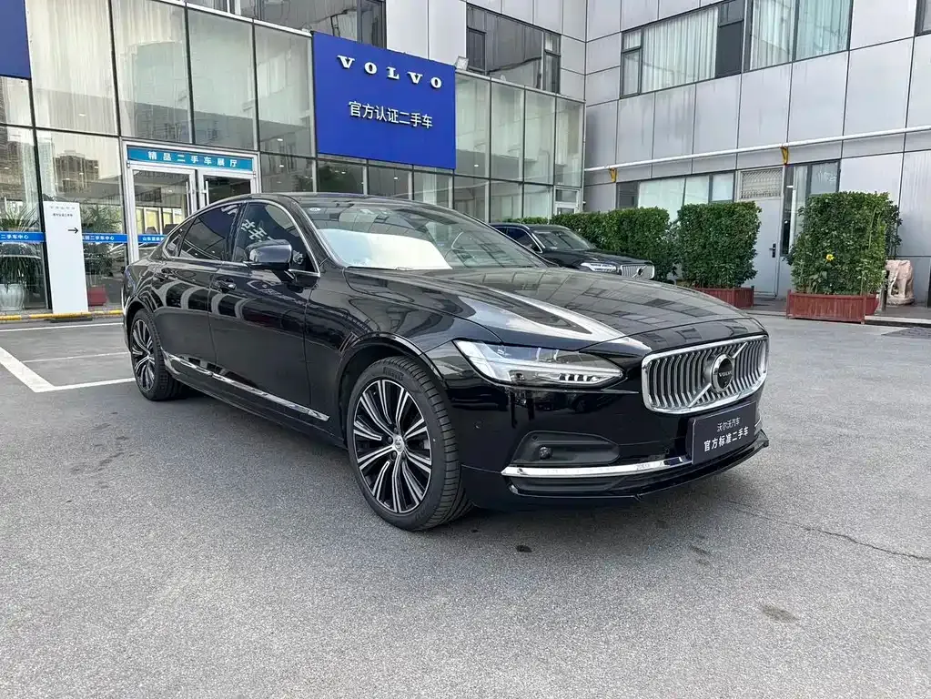 Volvo S90 2024 из CN, фото 3