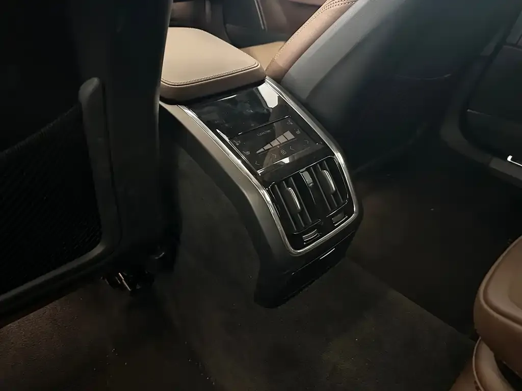 Volvo S90 2024 из CN, фото 7