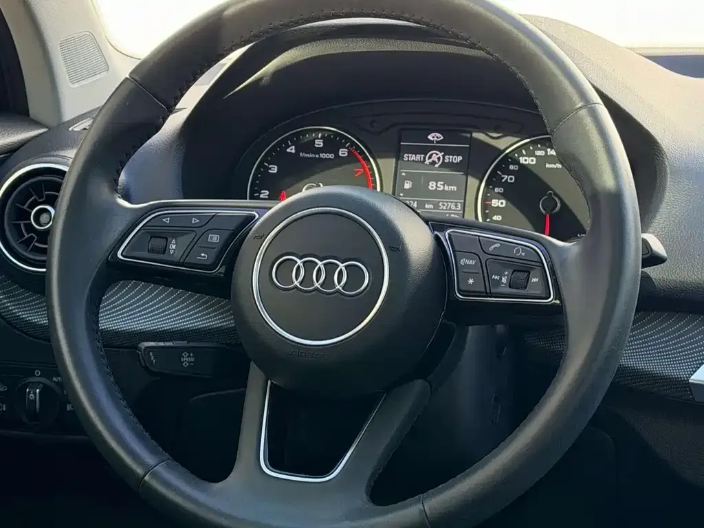 Audi Q2L 2021 из CN, фото 5