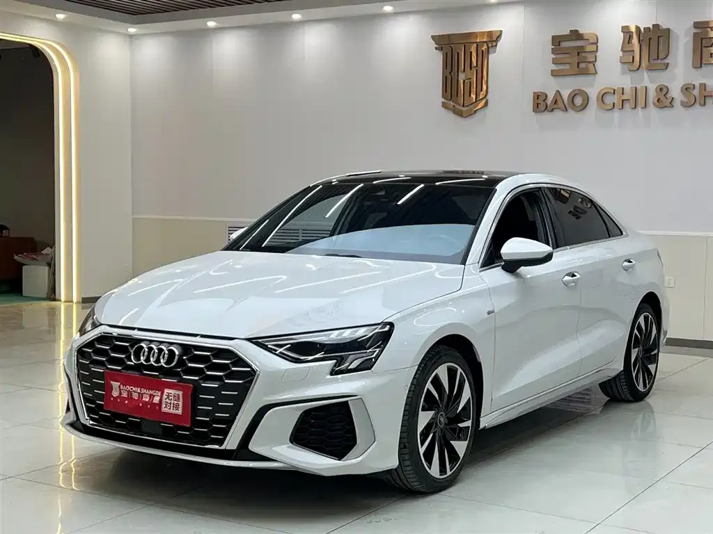 Audi A3 2023 из CN, фото 1