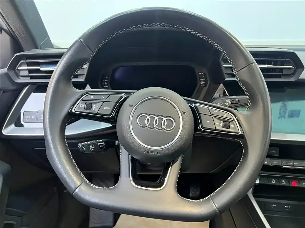 Audi A3 2023 из CN, фото 10