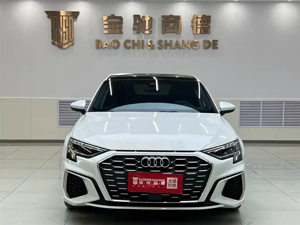 Audi A3 2023 из CN, фото 2