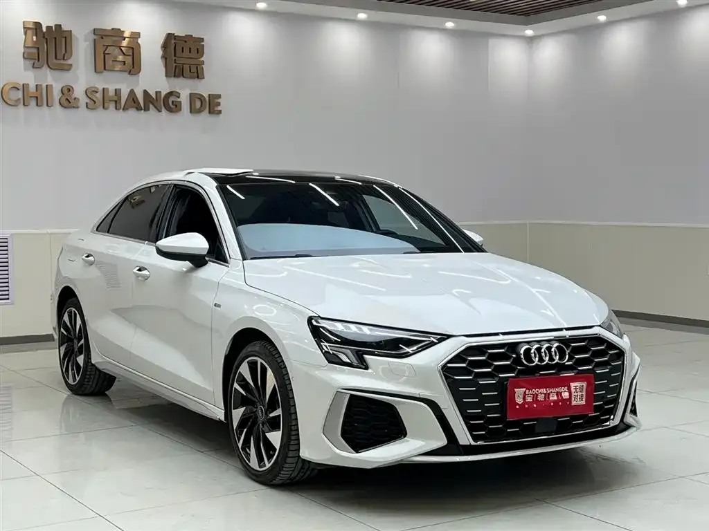 Audi A3 2023 из CN, фото 3