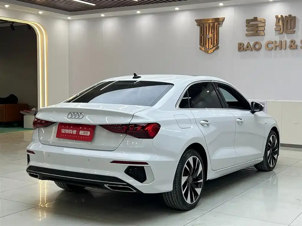 Audi A3 2023 из CN, фото 4