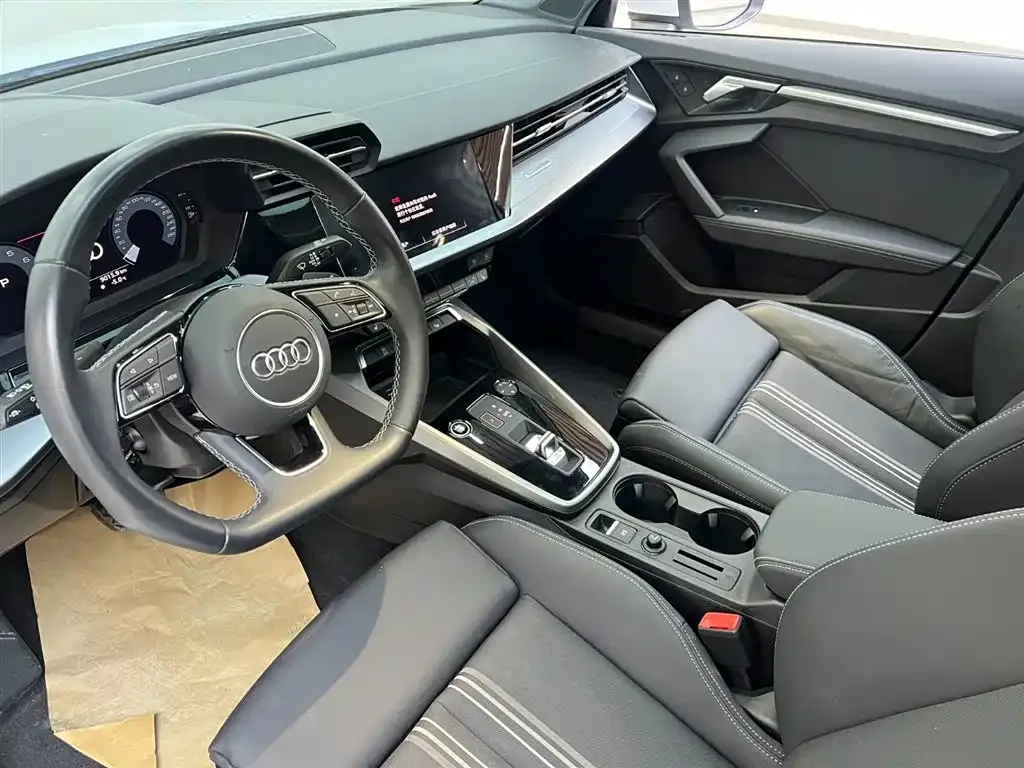 Audi A3 2023 из CN, фото 8