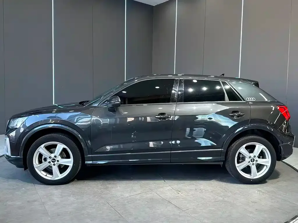 Audi Q2L 2022 из CN, фото 4