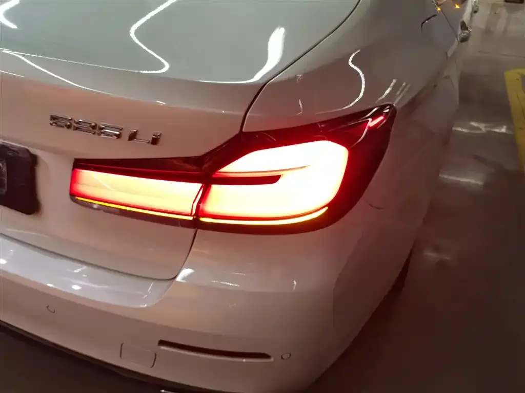 BMW 5 Series 2024 из CN, фото 8