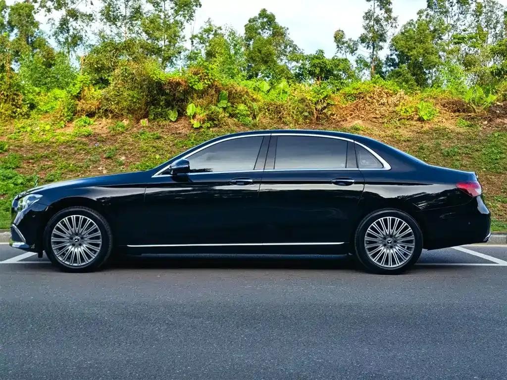 Mercedes-Benz E-Class 2023 из CN, фото 4