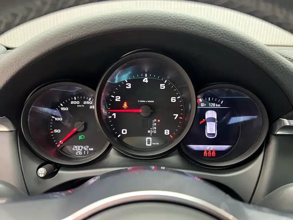 Porsche Macan 2021 из CN, фото 3