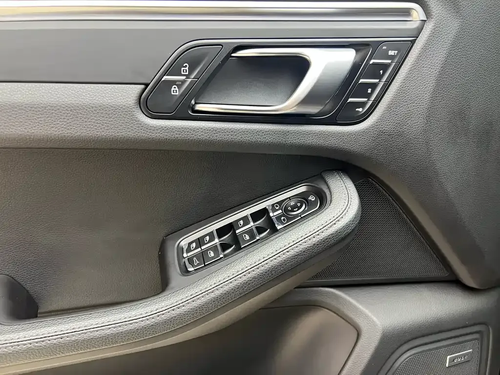 Porsche Macan 2021 из CN, фото 9