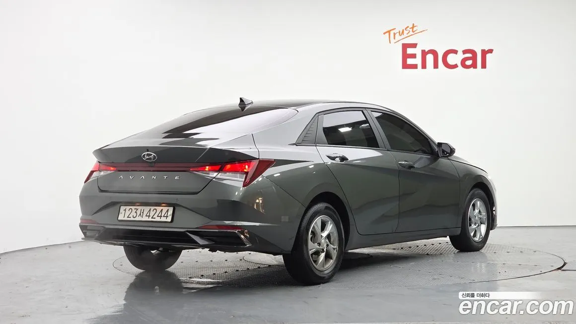 Hyundai AVANTE — фото 2