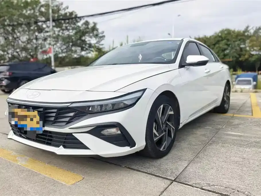 Hyundai Elantra 2024 из CN, фото 1