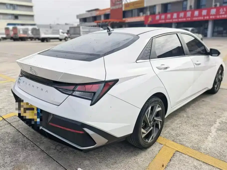 Hyundai Elantra 2024 из CN, фото 3