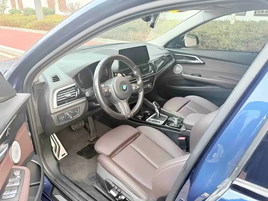BMW 1 Series 2021 из CN, фото 4