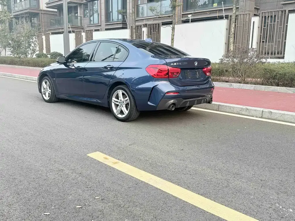 BMW 1 Series 2021 из CN, фото 9