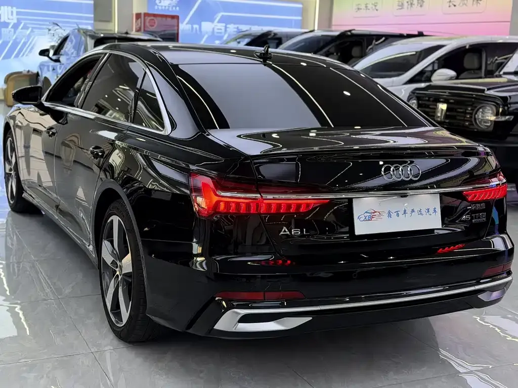 Audi A6L 2023 из CN, фото 10