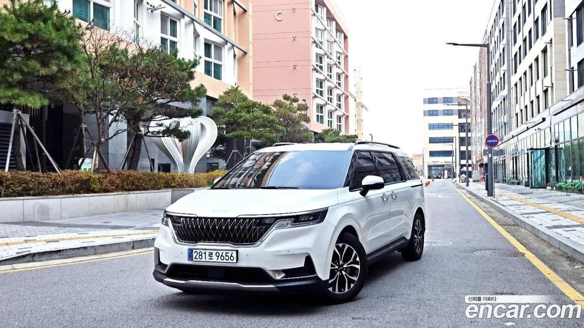 Kia Carnival 2023 из KR, фото 1