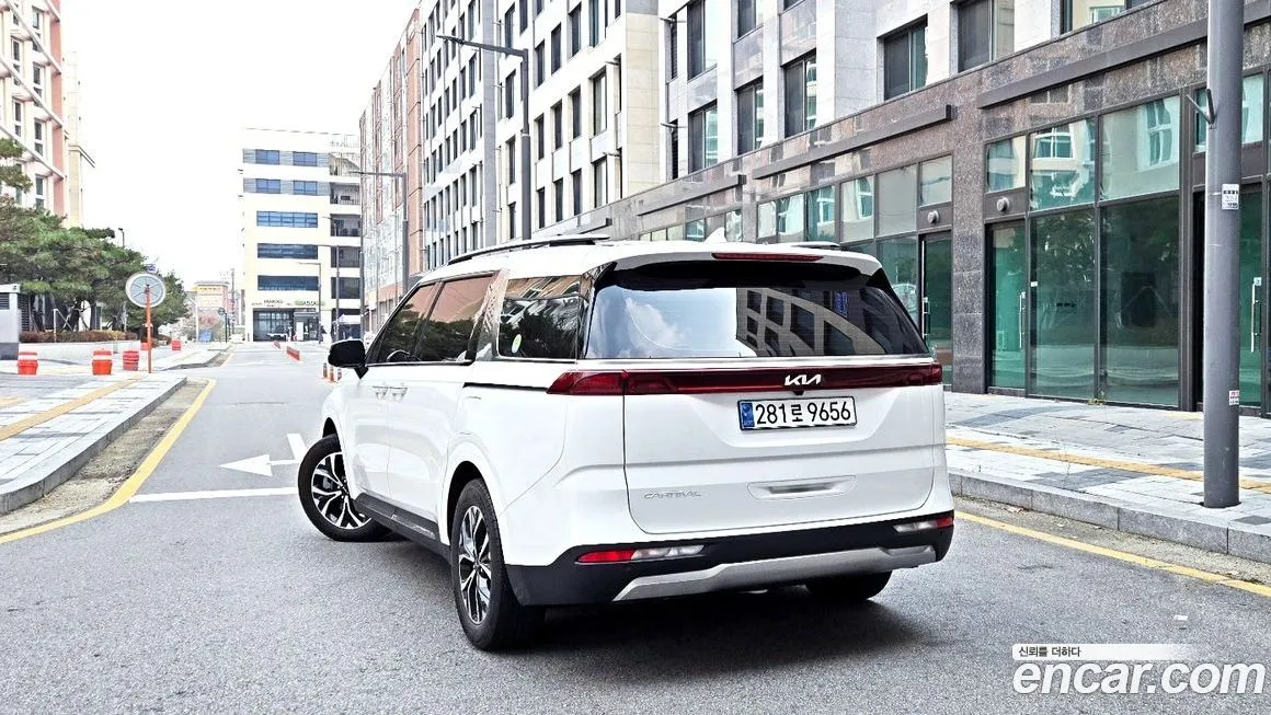 Kia Carnival 2023 из KR, фото 2