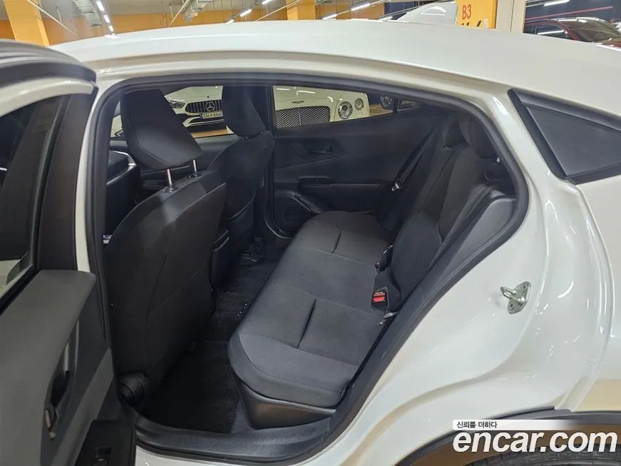 Toyota Prius 2024 из KR, фото 8