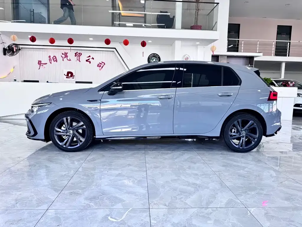 Volkswagen Golf 2022 из CN, фото 3
