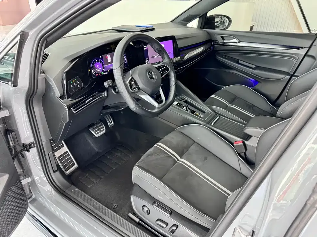 Volkswagen Golf 2022 из CN, фото 6